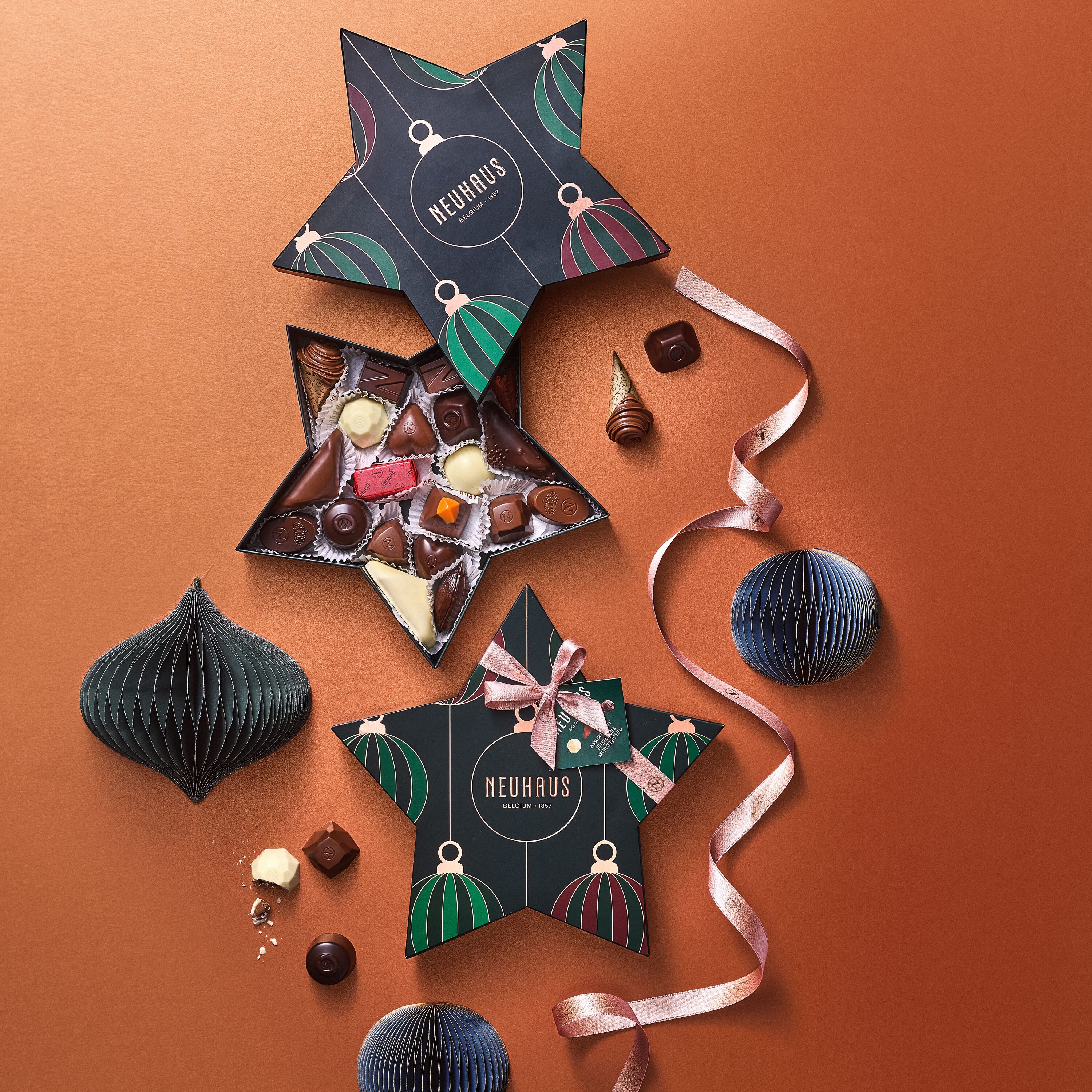 Holiday Star Box | Neuhaus Chocolates